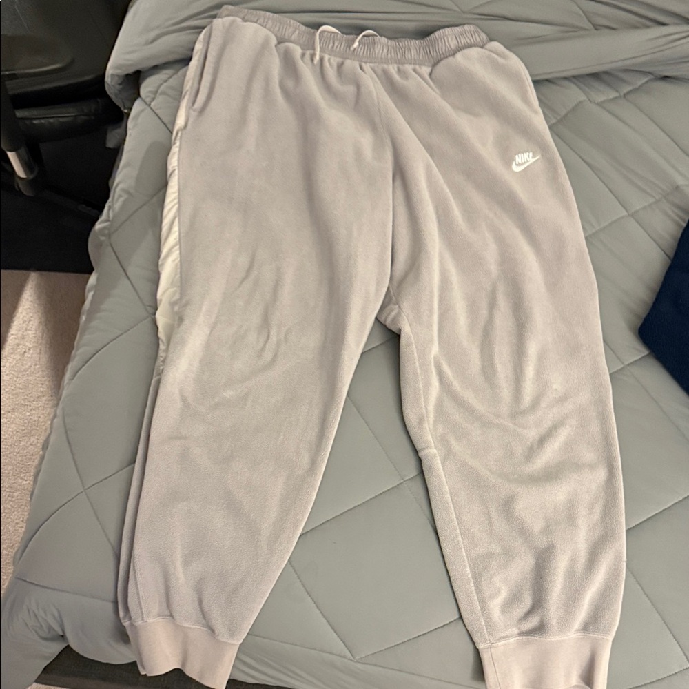 Nike fleece joggers